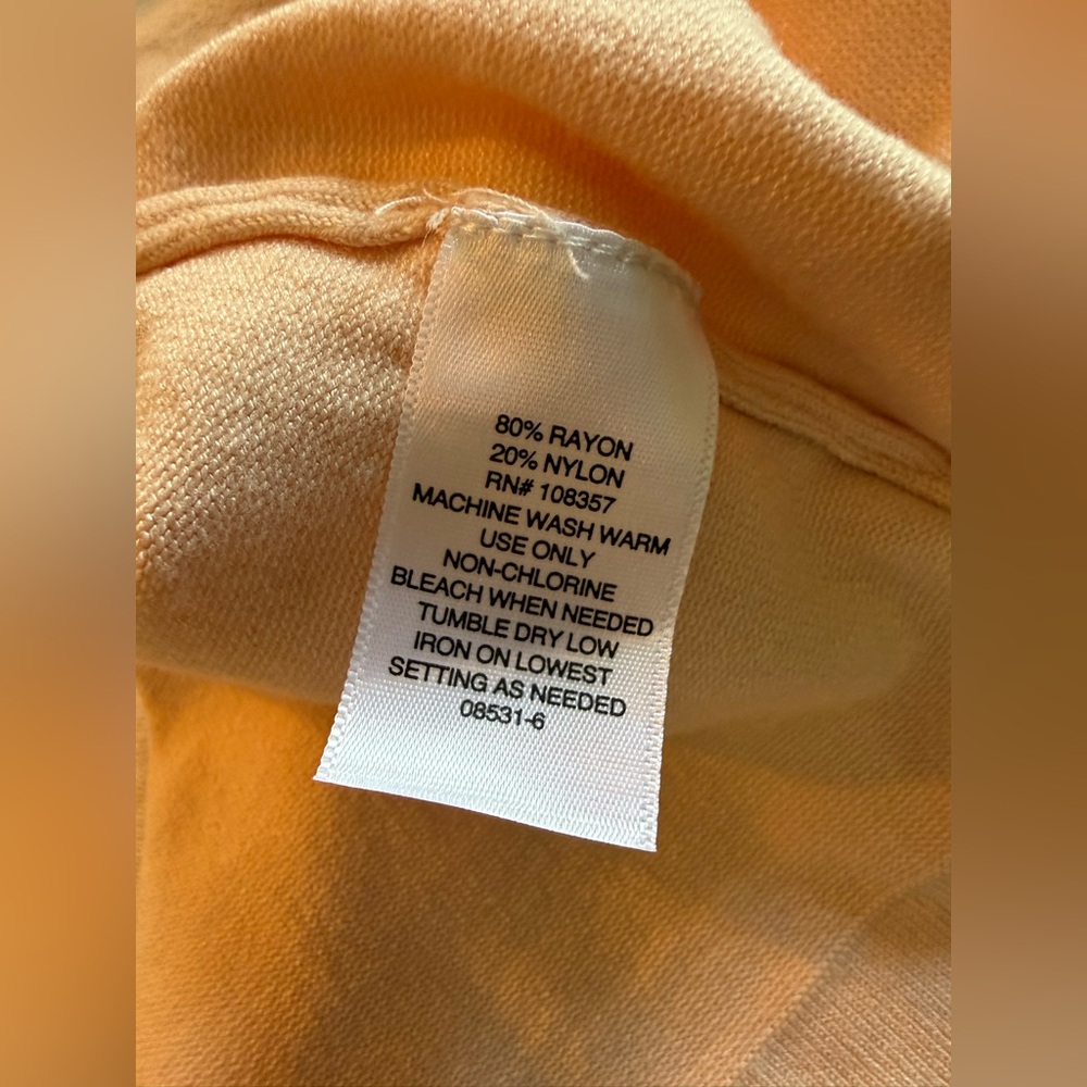 Liz Claiborne Soft Peach Blouse - Picture 5 of 5